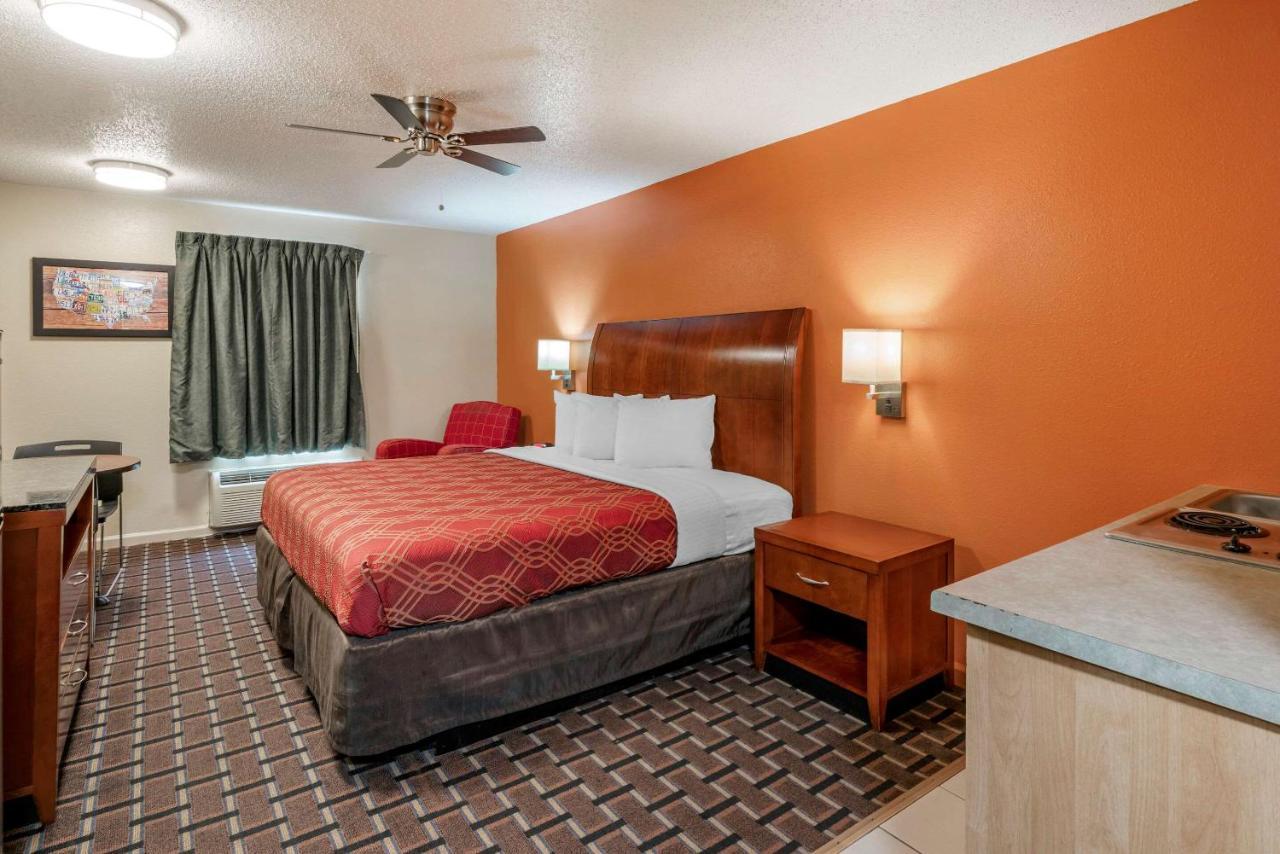 Econo Lodge Inn & Suites Granite City Kültér fotó