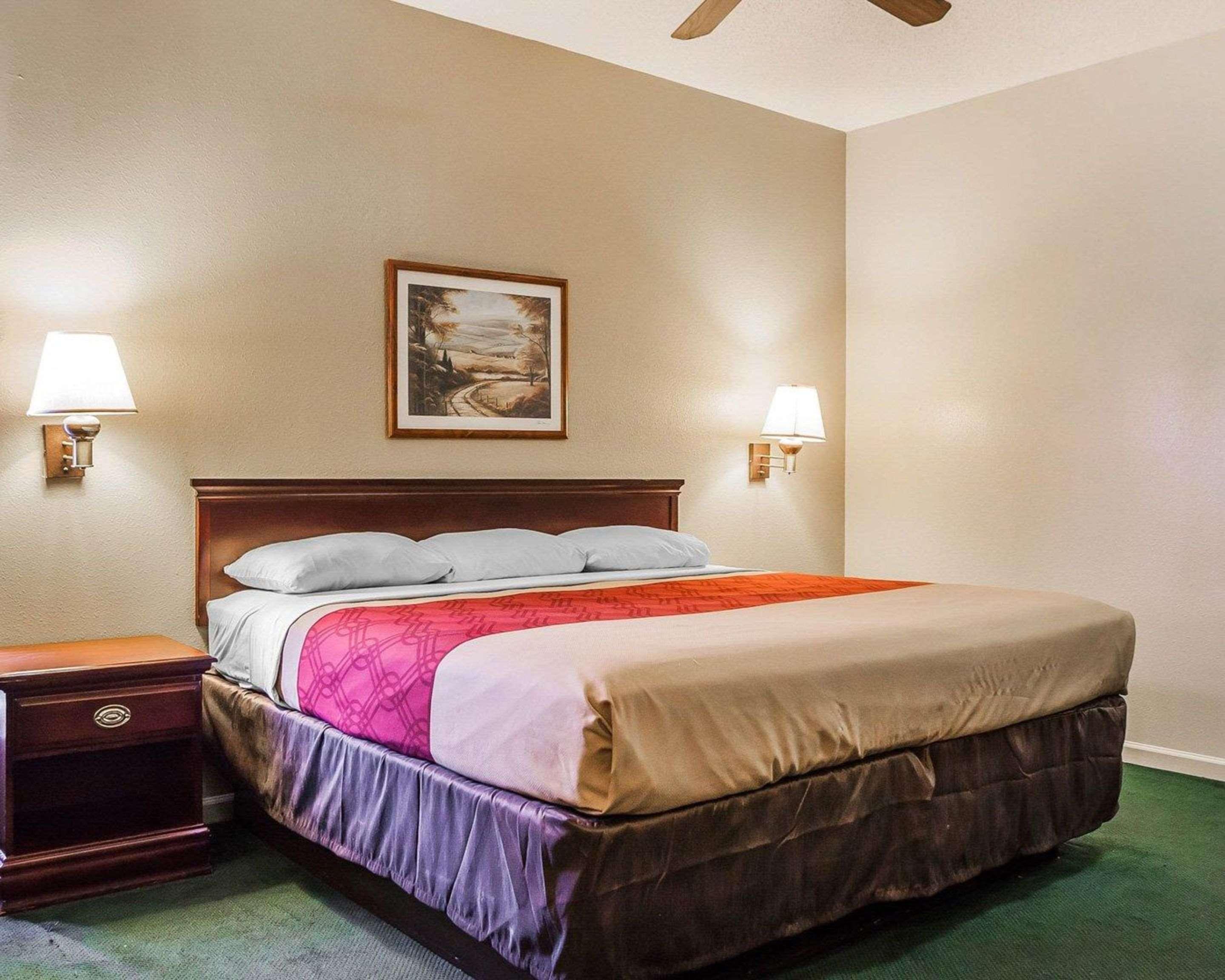 Econo Lodge Inn & Suites Granite City Kültér fotó