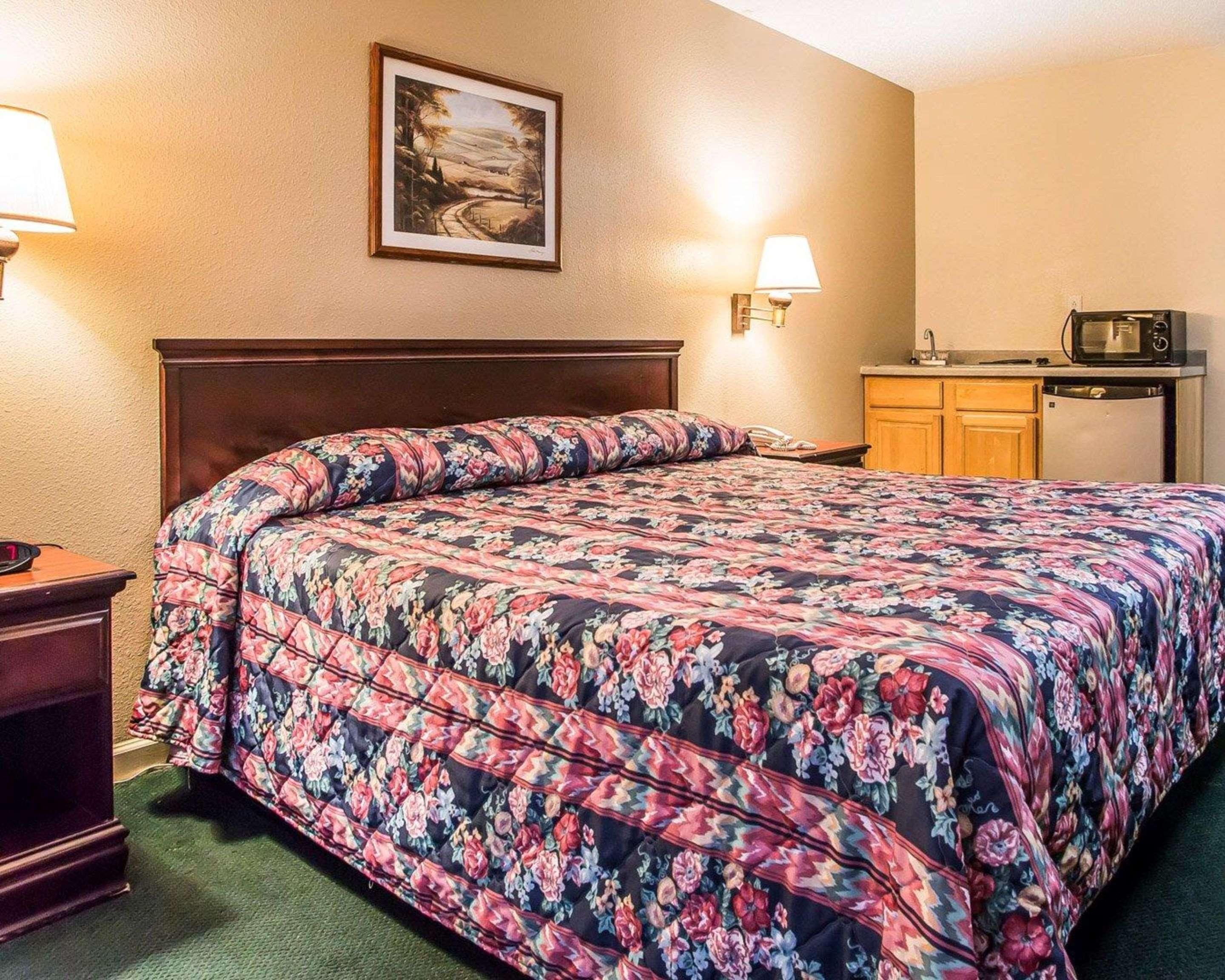 Econo Lodge Inn & Suites Granite City Kültér fotó