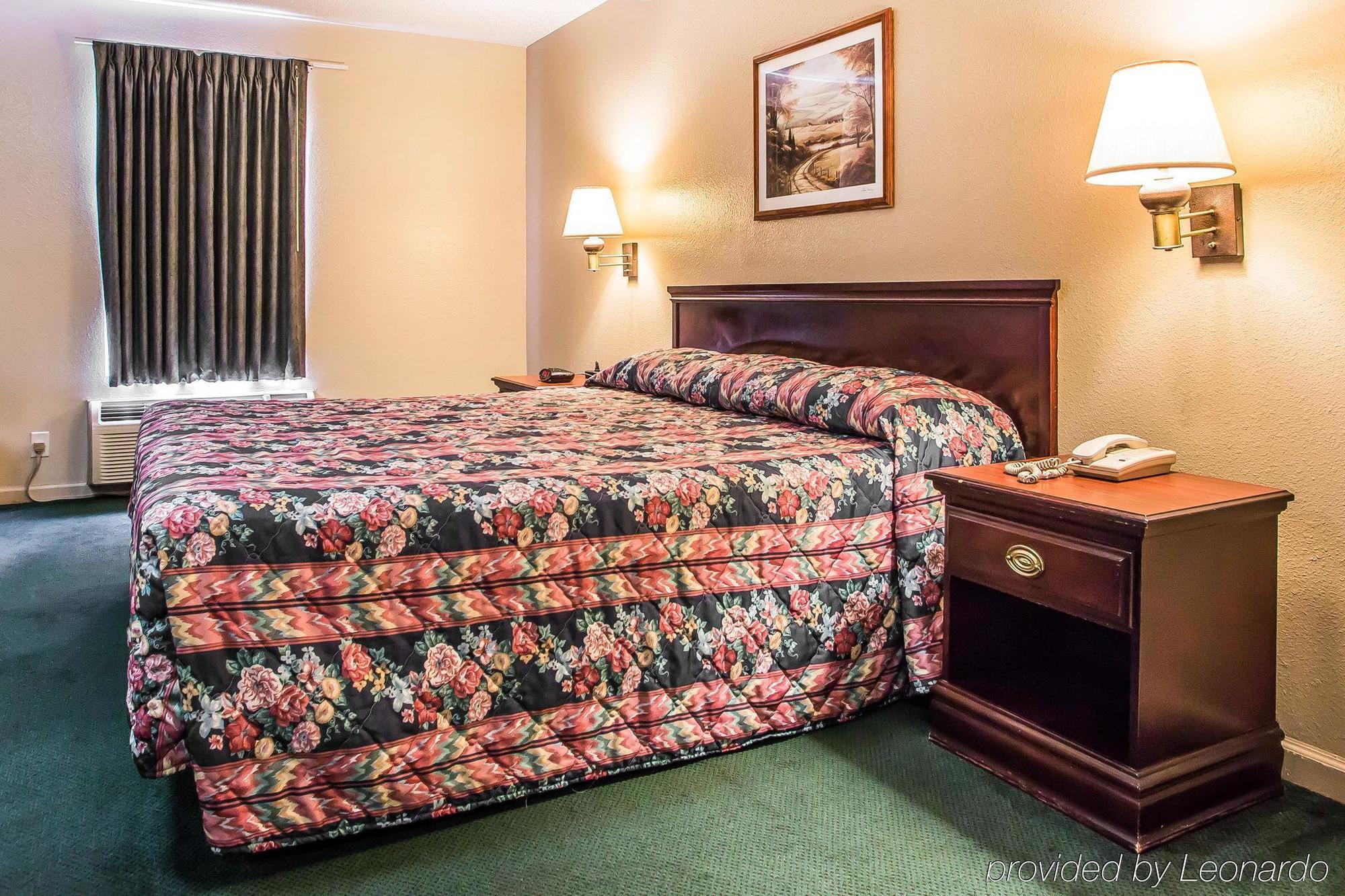 Econo Lodge Inn & Suites Granite City Kültér fotó