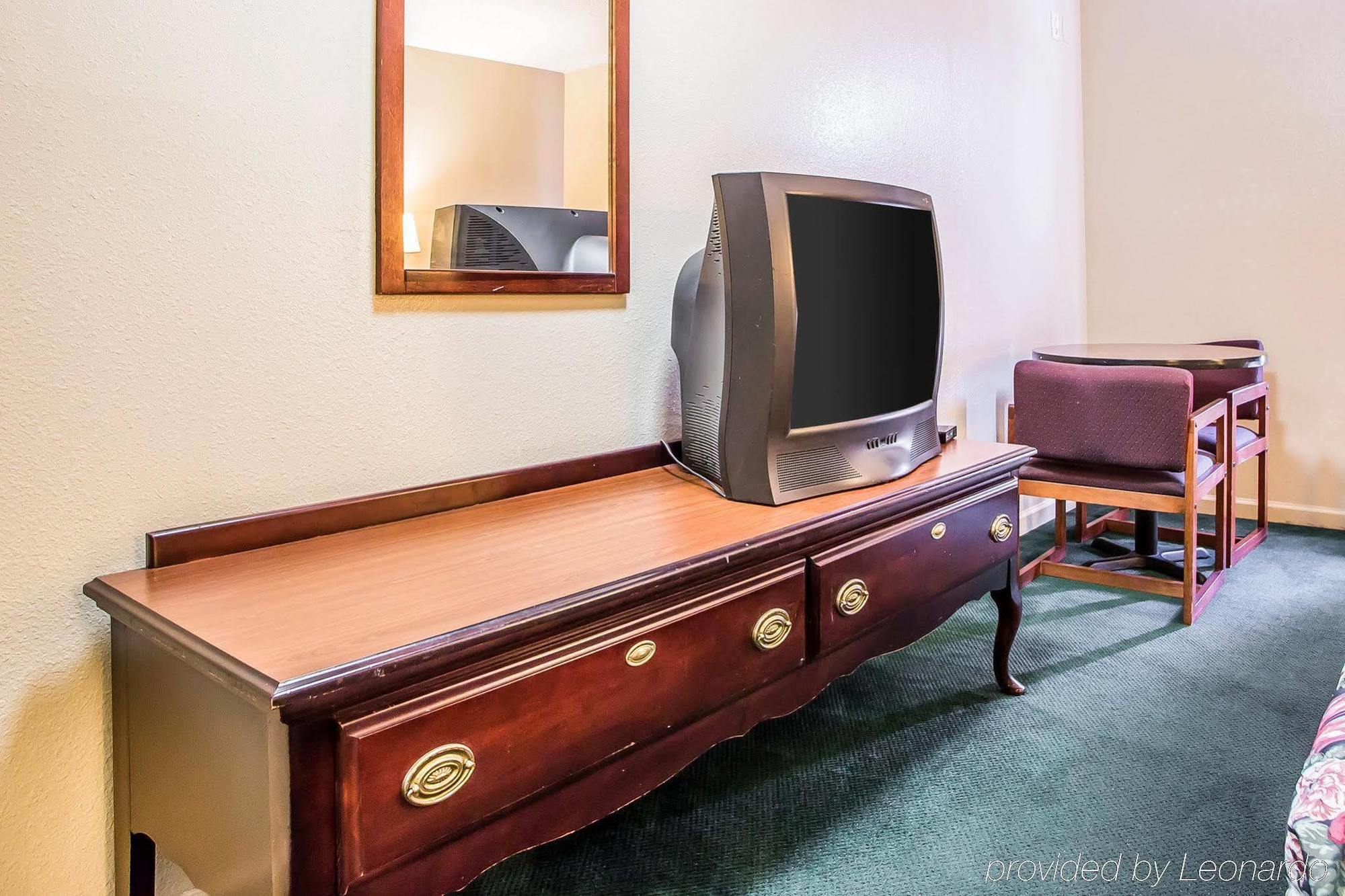 Econo Lodge Inn & Suites Granite City Kültér fotó